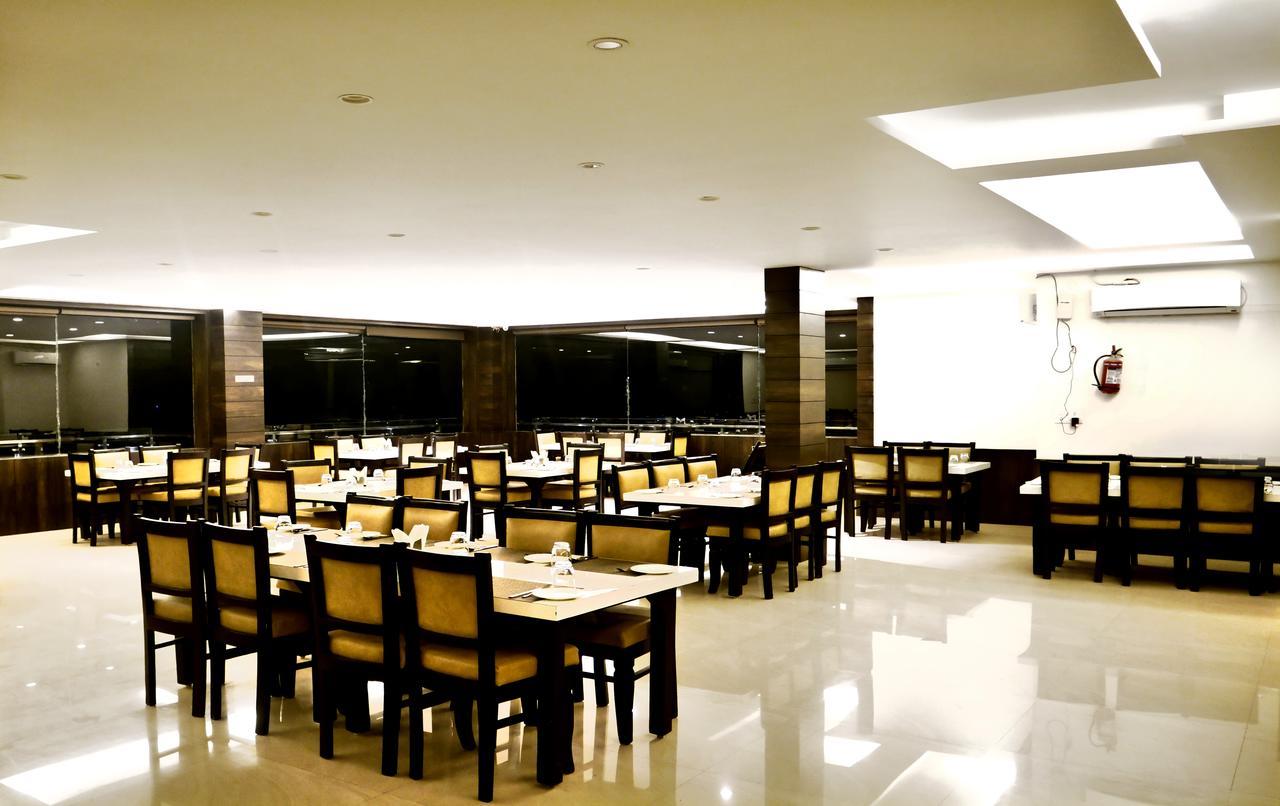 Hotel Trance Ganga Tapovan Exterior photo